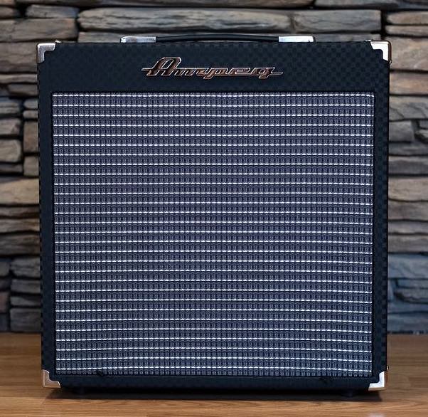 Ampeg Rocket Bass RB-108 in Action
