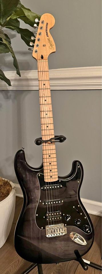Squier Affinity Stratocaster HSS