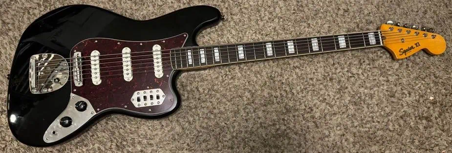 Squier Classic Vibe Bass VI