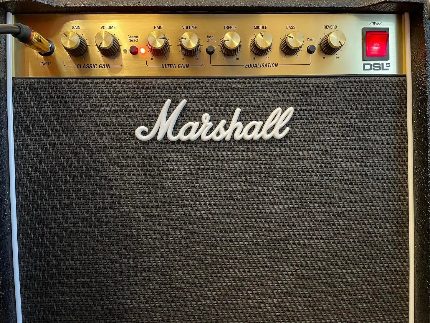 Marshall DSL5CR - Closer Look