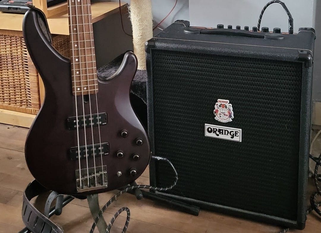Orange Crush Bass 50 next to Yamaha TRBX504