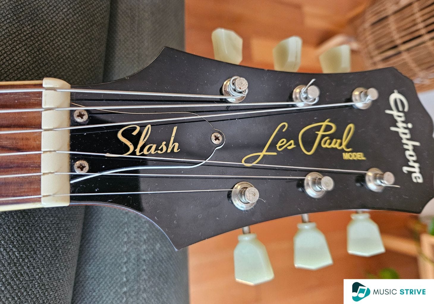 Epiphone Slash Les Paul - Headstock