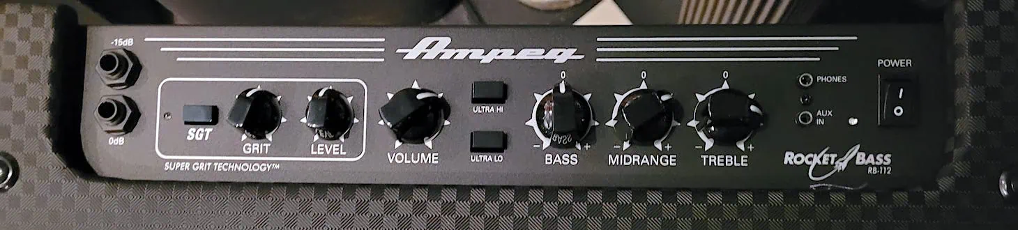 Ampeg Rocket Bass RB-112 - Controls